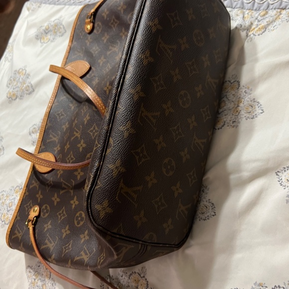 Louis Vuitton neverfull Mm with magenta liner - Picture 5 of 10